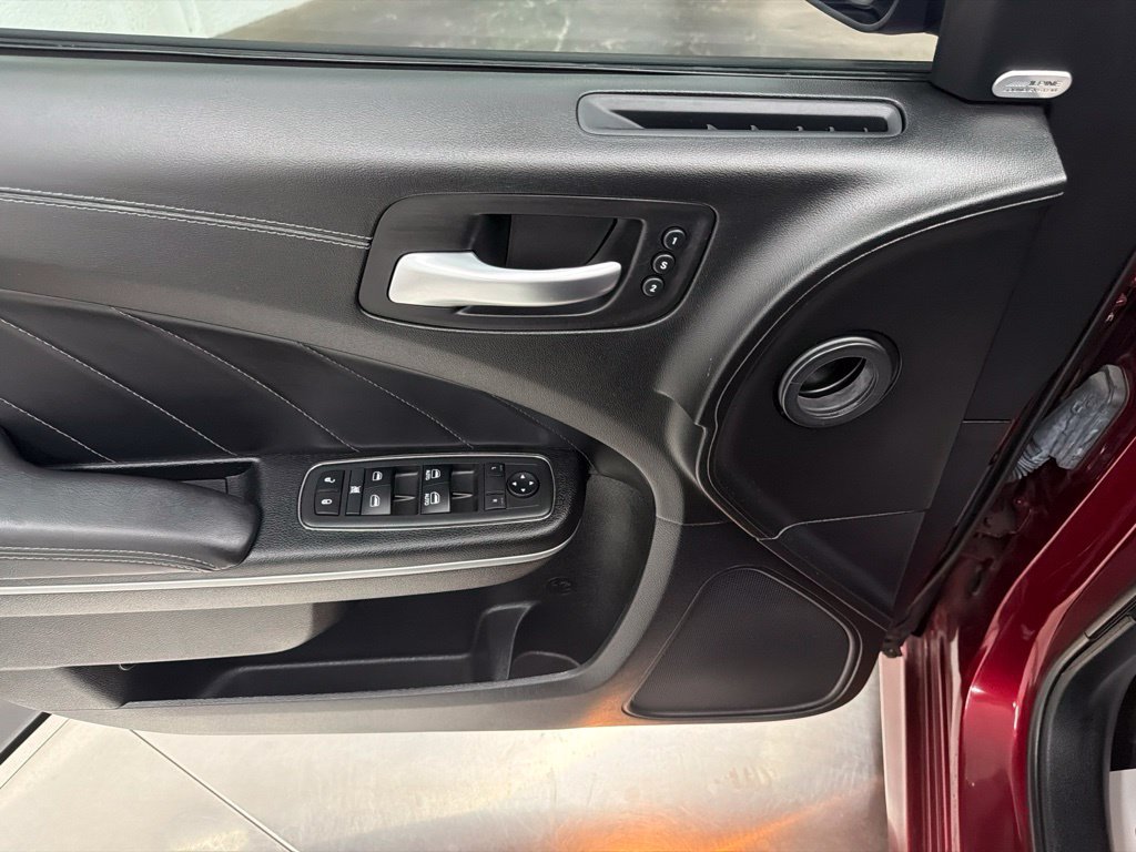 Used 2019 Dodge Charger R/T w/ Plus Group RWD image 22