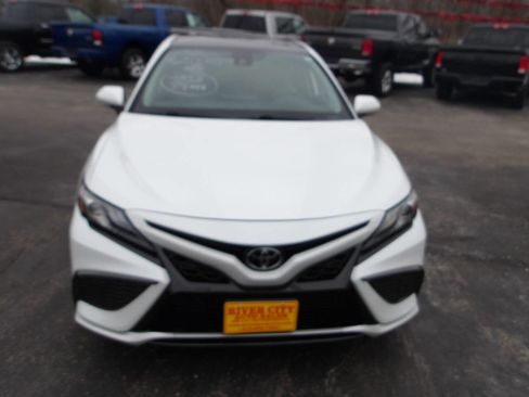 Used 2021 Toyota Camry XSE image 2
