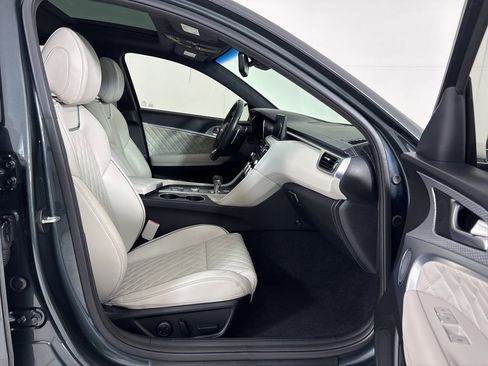 Used 2023 Genesis G70 3.3T w/ Sport Prestige Package image 12