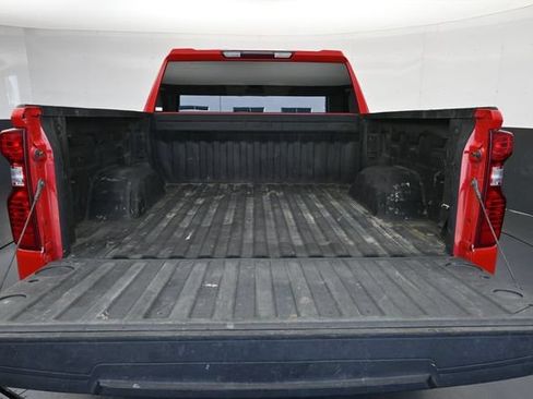 Used 2023 Chevrolet Silverado 1500 LT AWD/4WD image 29