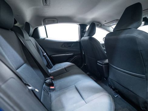 Used 2025 Toyota Prius LE image 30