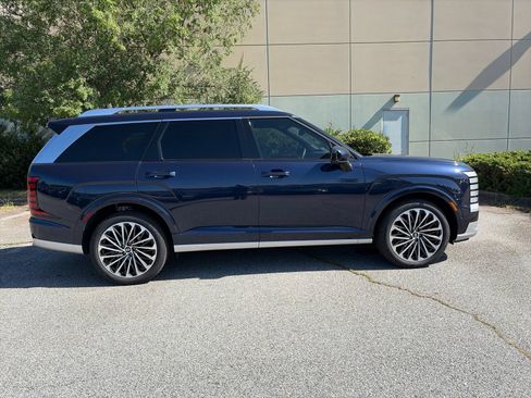 Used 2026 Hyundai Palisade Calligraphy FWD image 7