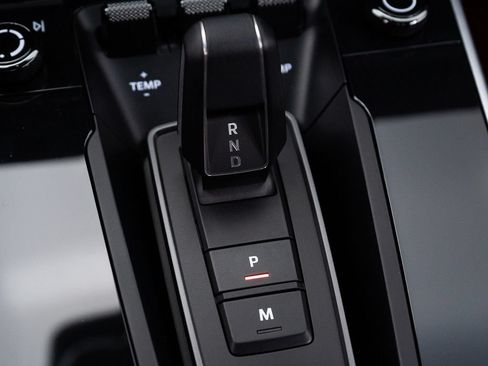 Used 2025 Porsche 911 Turbo S AWD/4WD image 37