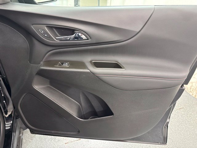 Used 2023 Chevrolet Equinox RS FWD image 15