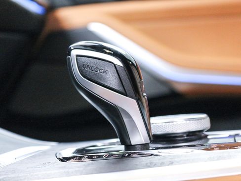 Certified 2022 BMW X5 xDrive45e w/ Parking Assistance Package image 25