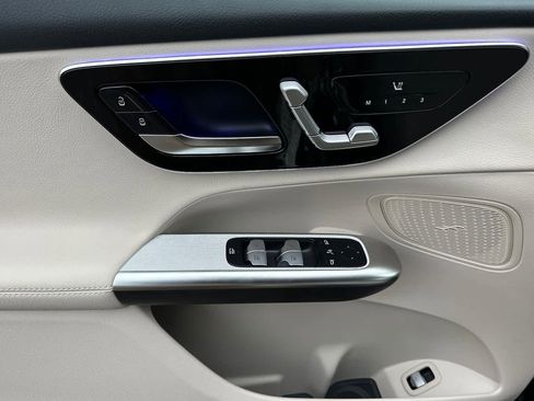 New 2026 Mercedes-Benz GLC 300 4MATIC image 10