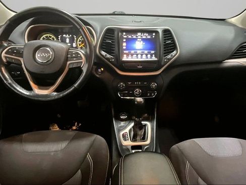 Used 2016 Jeep Cherokee Latitude w/ Comfort & Convenience Group image 7