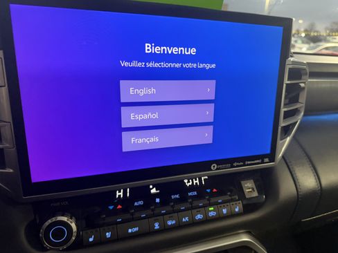 Used 2024 Toyota Tundra Platinum image 18