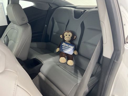 Used 2018 Chevrolet Camaro LT image 21