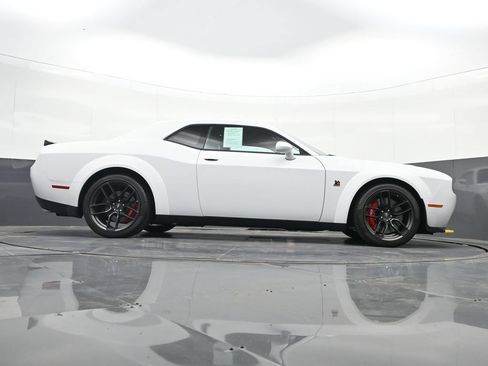 Used 2022 Dodge Challenger R/T Scat Pack RWD image 38