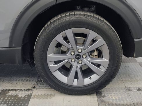 Used 2022 Ford Explorer XLT w/ Equipment Group 202A image 15