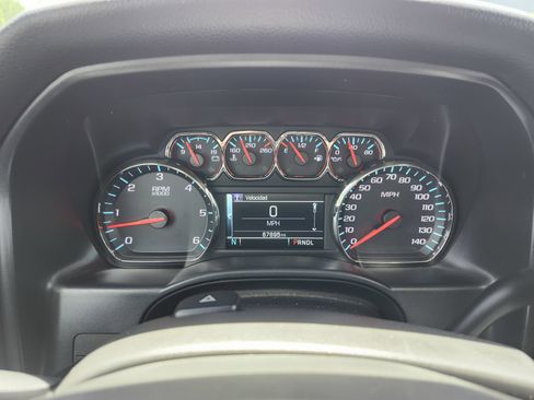 Used 2018 Chevrolet Silverado 1500 LT w/ All Star Edition image 31