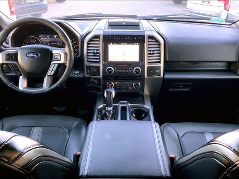 Used 2018 Ford F150 Platinum w/ Equipment Group 701A Luxury image 15