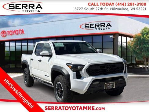 Used 2025 Toyota Tacoma TRD Off-Road w/ TRD Off Road Premium Package AWD/4WD image 1