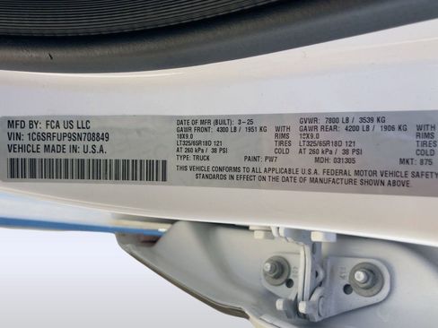 Used 2025 RAM 1500 RHO image 17