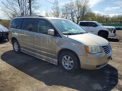 Used 2009 Chrysler Town & Country Touring w/ Family Value Group
