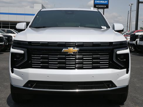 New 2026 Chevrolet Suburban High Country RWD image 3