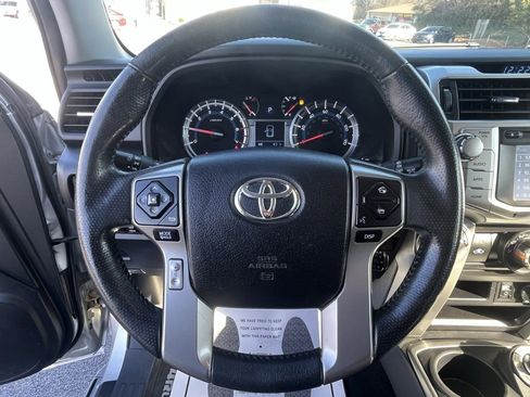 Used 2018 Toyota 4Runner SR5 image 11