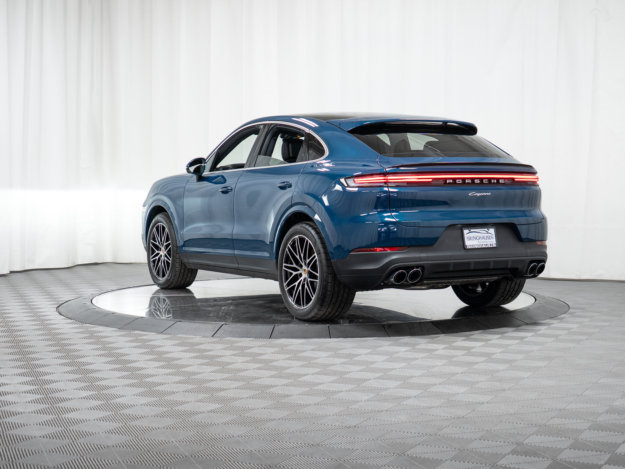 Certified 2026 Porsche Cayenne Coupe AWD/4WD image 34
