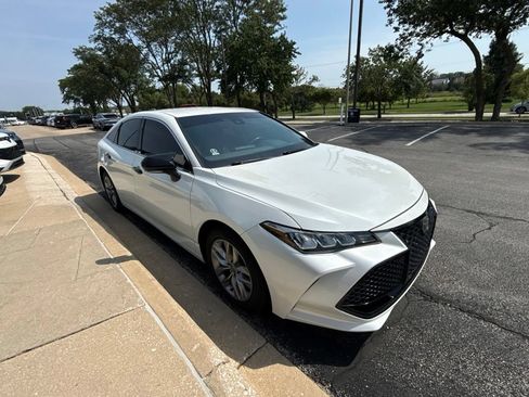 Used 2022 Toyota Avalon XLE FWD image 8