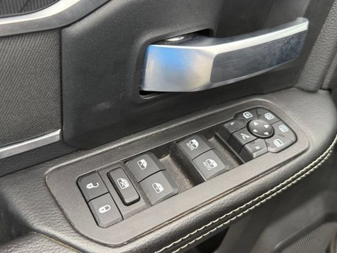 Used 2025 RAM 2500 Big Horn AWD/4WD image 15