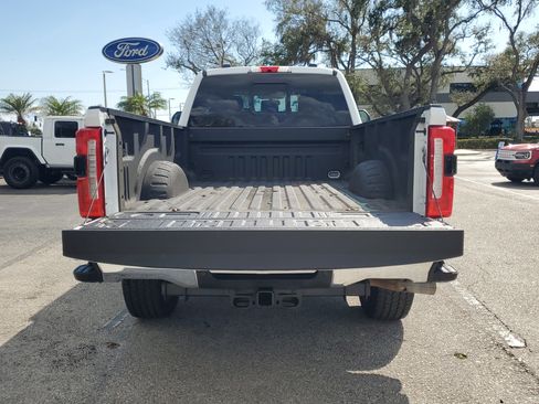 Used 2023 Ford F350 Lariat w/ Tow Technology Package image 9