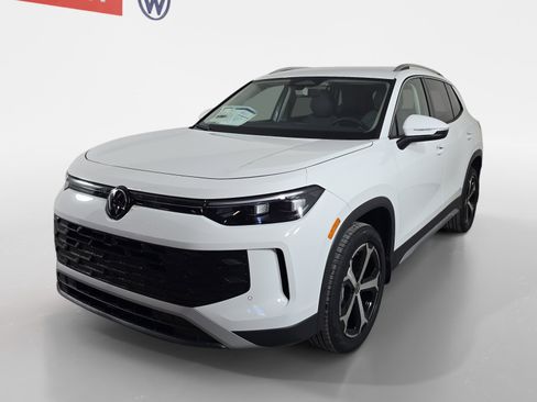 New 2026 Volkswagen Tiguan SE AWD/4WD image 8
