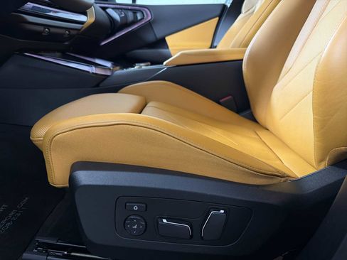 Used 2025 BMW X3 xDrive30i AWD/4WD image 12