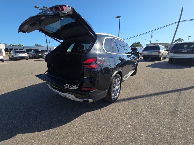 Used 2024 BMW X5 sDrive40i w/ Premium Package RWD image 8