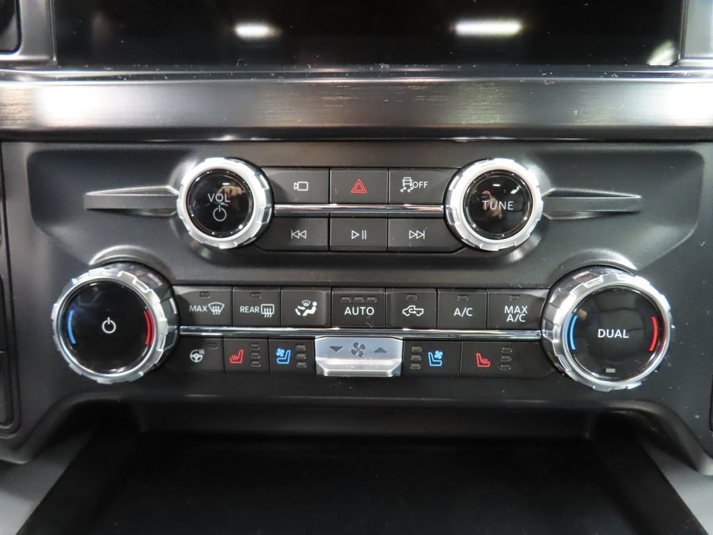 Used 2026 Ford F350 Lariat w/ Lariat Ultimate Package AWD/4WD image 56