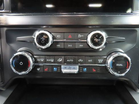 Used 2026 Ford F350 Lariat w/ Lariat Ultimate Package AWD/4WD image 56