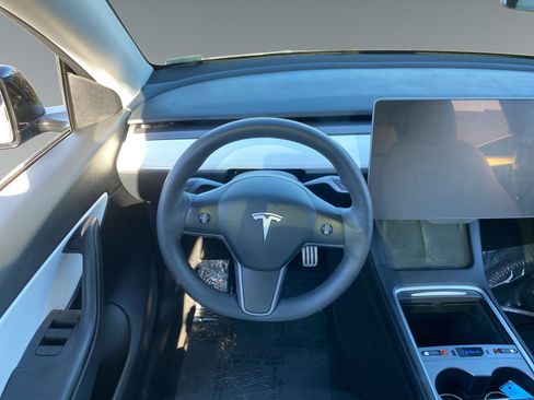 Used 2022 Tesla Model Y Performance AWD/4WD image 12