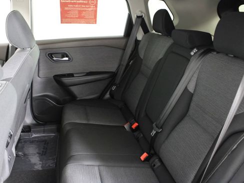 Certified 2023 Nissan Rogue SV image 21