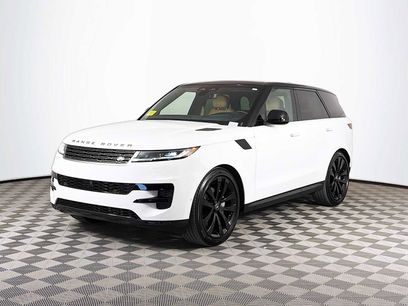 Used 2025 Land Rover Range Rover Sport SE