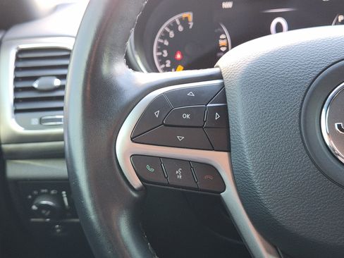 Used 2020 Jeep Grand Cherokee Altitude image 27