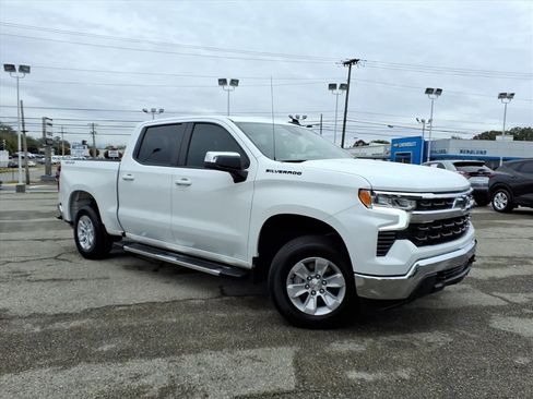 Used 2024 Chevrolet Silverado 1500 LT w/ Convenience Package II image 2