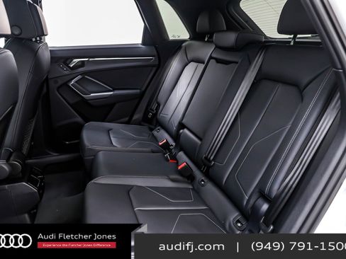 New 2025 Audi Q3 2.0T Premium image 8