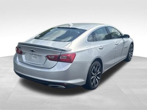 Used 2022 Chevrolet Malibu RS FWD image 2