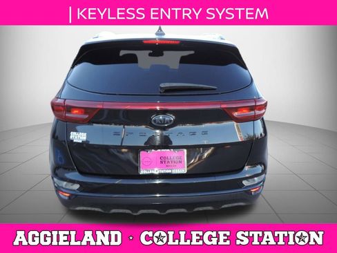 Used 2022 Kia Sportage Nightfall Edition image 5