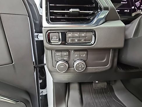 New 2026 GMC Yukon Denali w/ Sun & Power Step Package image 27