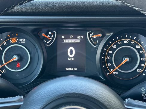 Used 2026 Jeep Wrangler Unlimited Sport AWD/4WD image 33