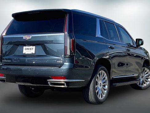 Used 2021 Cadillac Escalade Premium Luxury AWD/4WD image 13