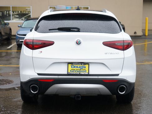 Used 2019 Alfa Romeo Stelvio Ti Lusso w/ Quick Order Package 22X Lusso image 5