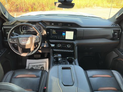 Used 2022 GMC Sierra 1500 AT4 w/ AT4 Premium Package AWD/4WD image 15