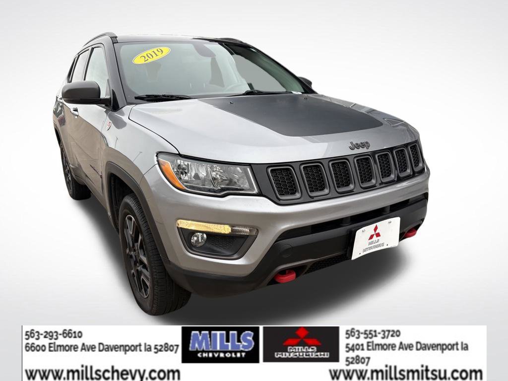 Used 2019 Jeep Compass Trailhawk AWD/4WD image 3