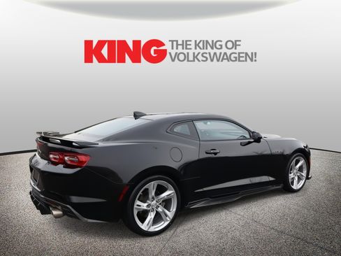 Used 2023 Chevrolet Camaro LT image 3