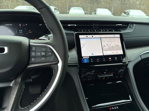 New 2025 Jeep Grand Cherokee Limited w/ MOPAR Finishing Package image 17