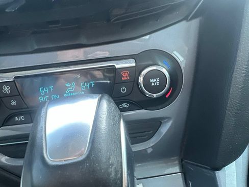 Used 2014 Ford Focus Titanium FWD image 20
