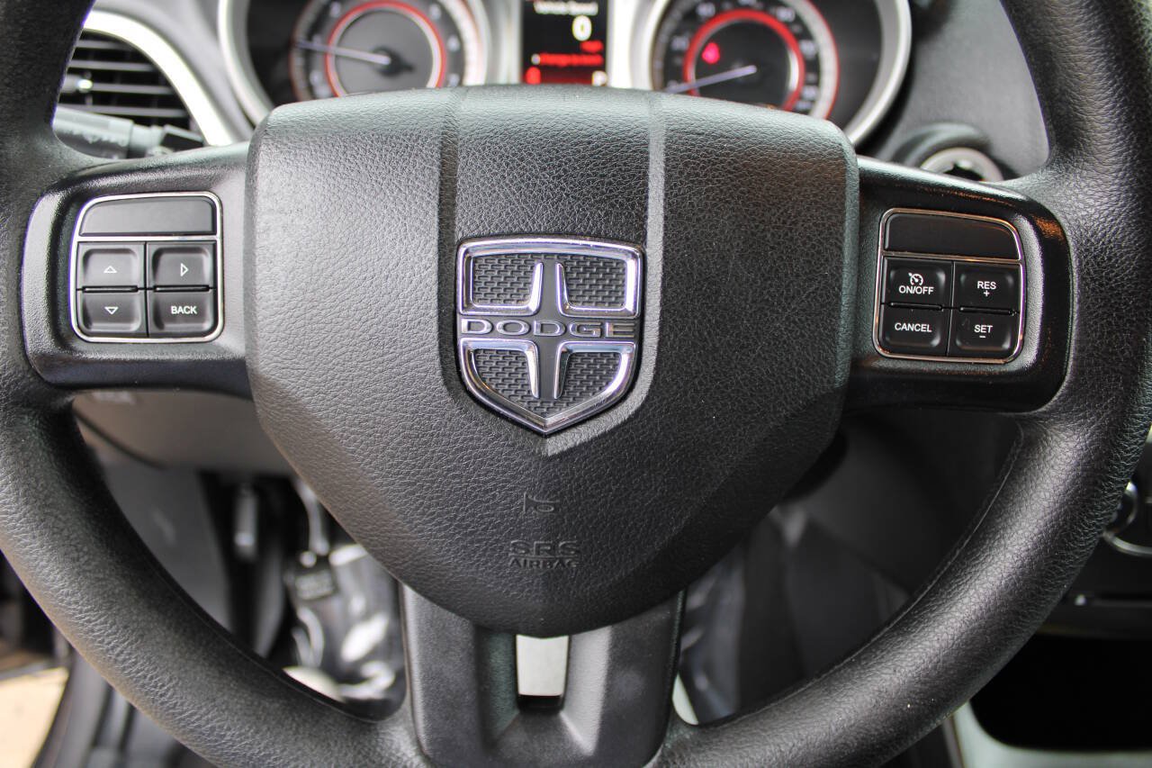 Used 2019 Dodge Journey SE FWD image 15