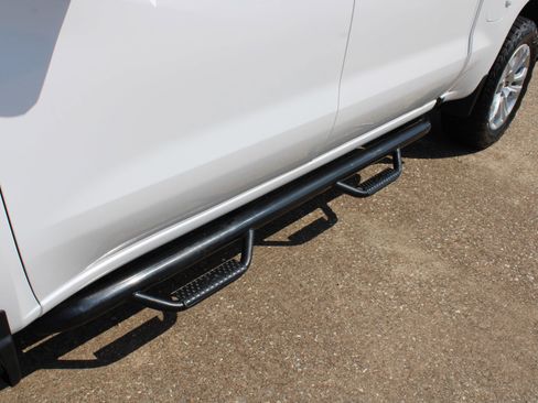 Used 2022 Chevrolet Silverado 1500 LTZ image 18